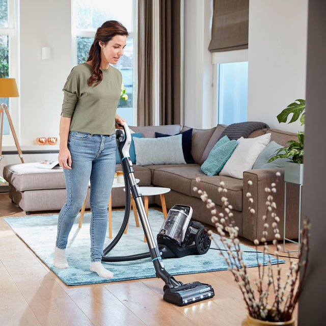 SmartClean™ Canister Vacuum